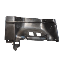BASE ESTRIBO JAC 1061 RH 2